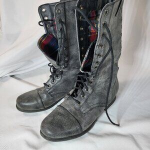 Madden Girl Lace Up Plaid Flannel Lined Galeriaa Combat Boots Women's Size 7